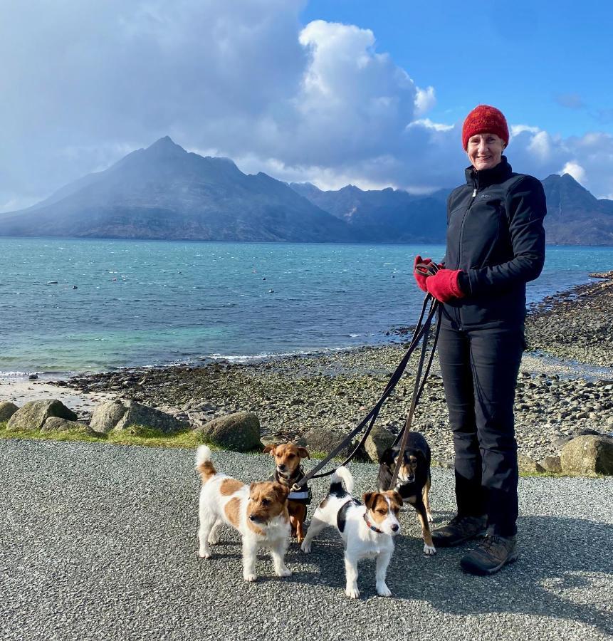 Tigh Mairi At Mary'S Thatched Cottages Elgol エクステリア 写真